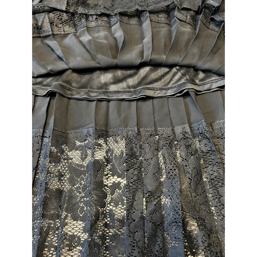 Express Pleated Skirt with Lace Hem – Women's Size 0 – NWT - Picture 4 of 6